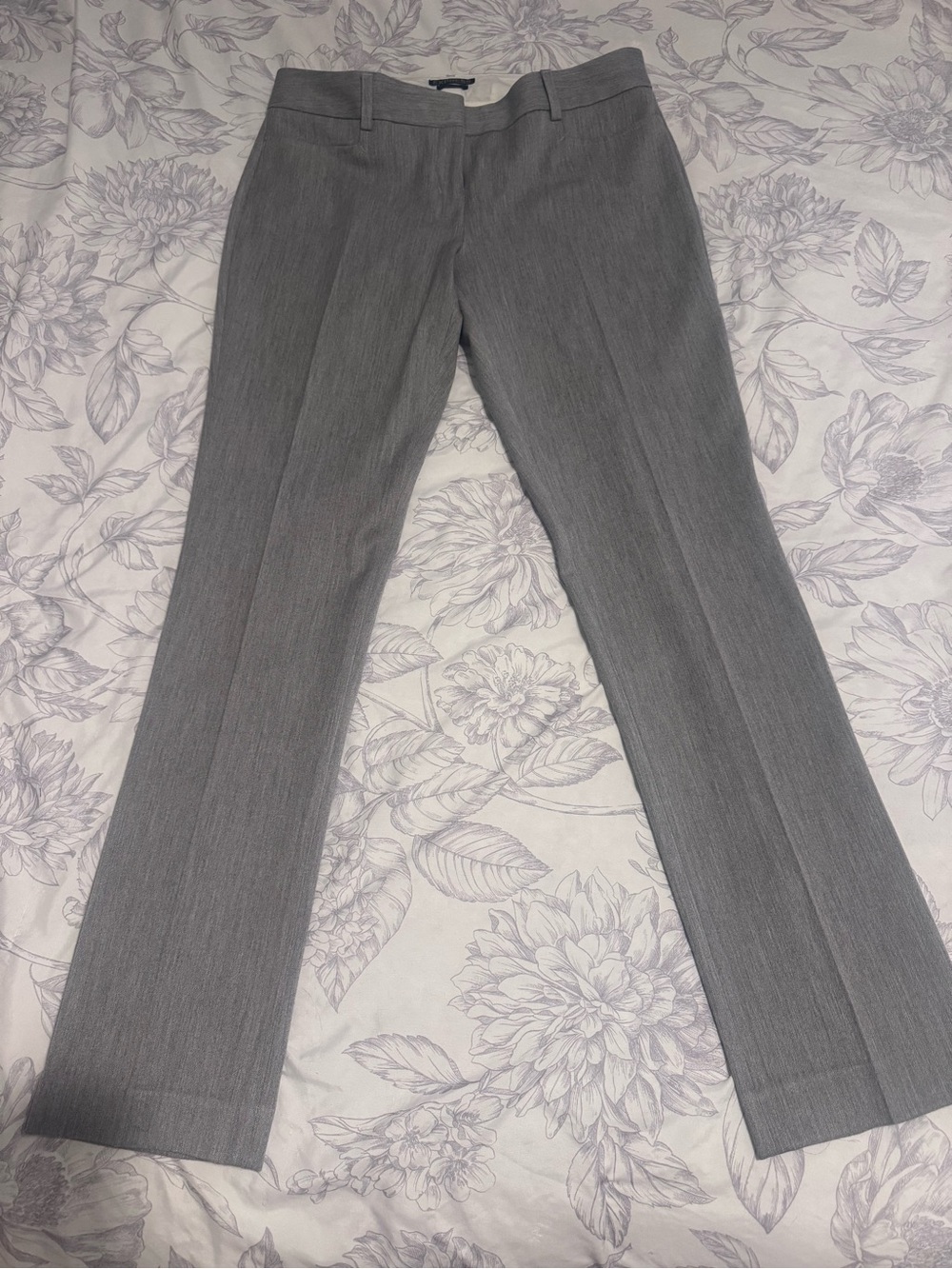 Express Classic Women’s Gray Dress Pants - Columnist Fit